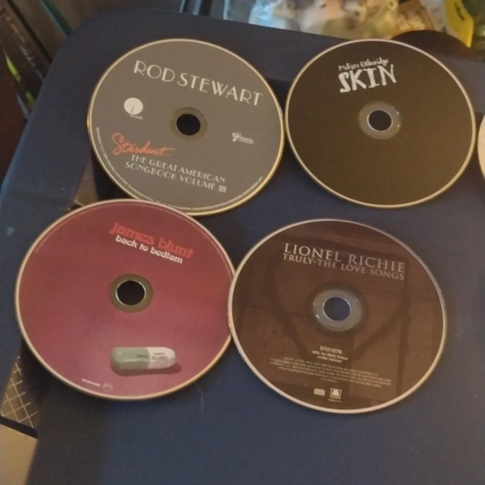 Assorted Music CDs Collection - Picture 5 of 5